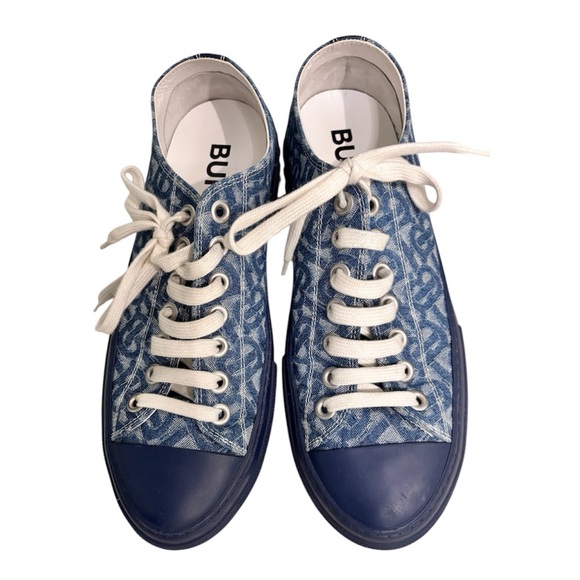 AUTHENTIC BURBERRY MONOGRAM pattern low top - Picture 1 of 4